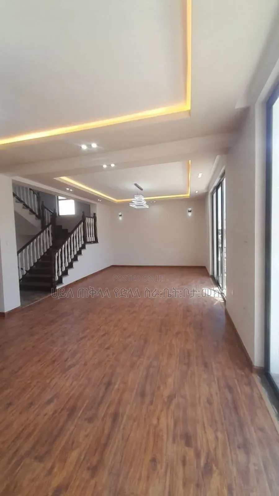 Furnished 8bdrm Townhouse/Terrace in Ayat Zone Inside, Yeka for sale