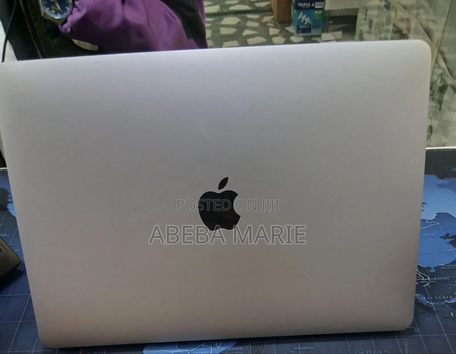 New Laptop Apple MacBook Pro 2020 8GB Intel Core i5 SSD 512GB