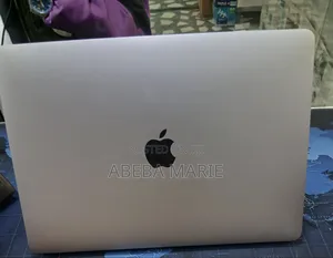 New Laptop Apple MacBook Pro 2020 8GB Intel Core i5 SSD 512GB