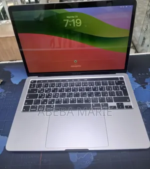 New Laptop Apple MacBook Pro 2020 8GB Intel Core i5 SSD 512GB