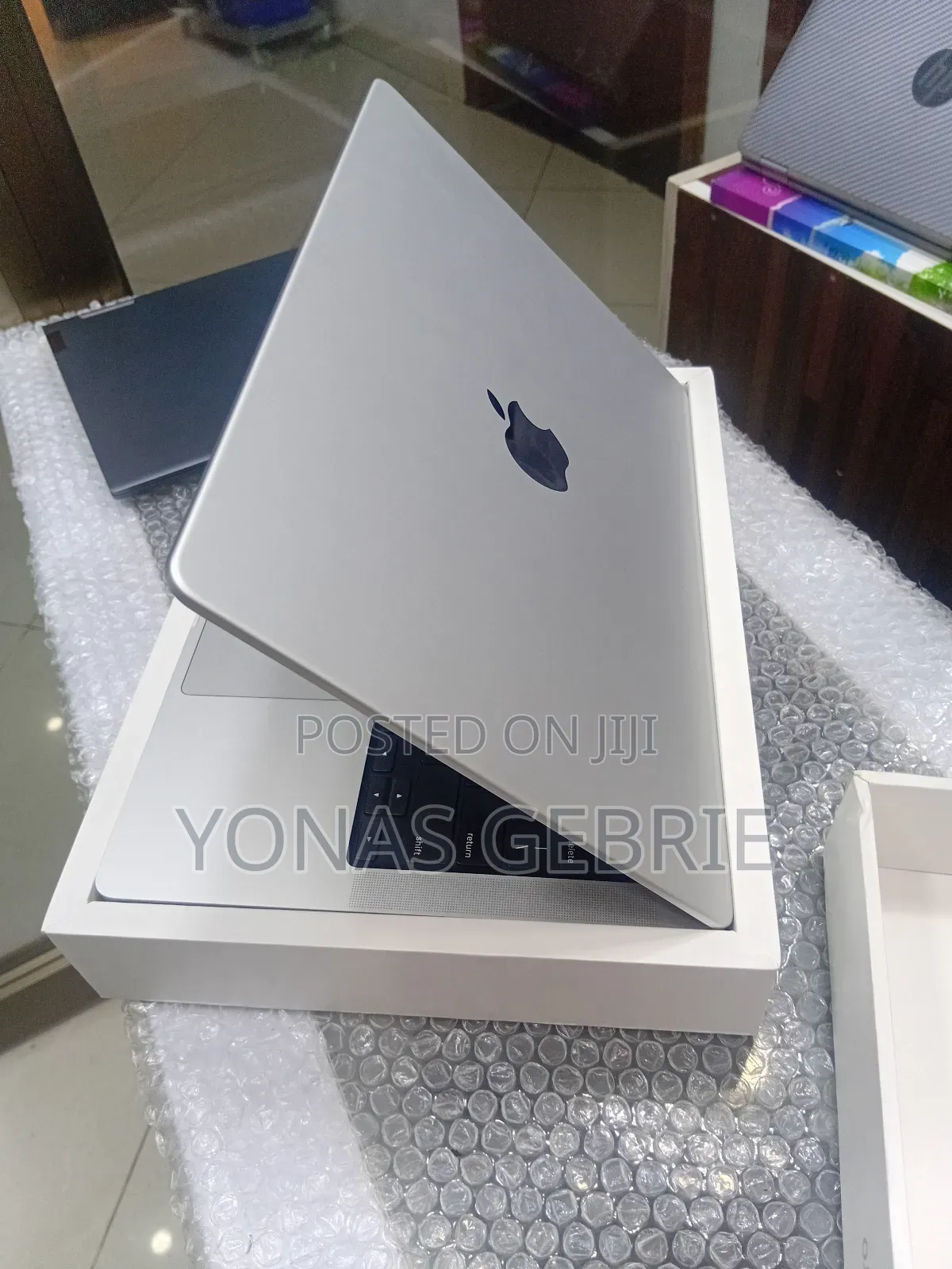 New Laptop Apple MacBook Pro M1 16GB Apple M1 SSD 512GB