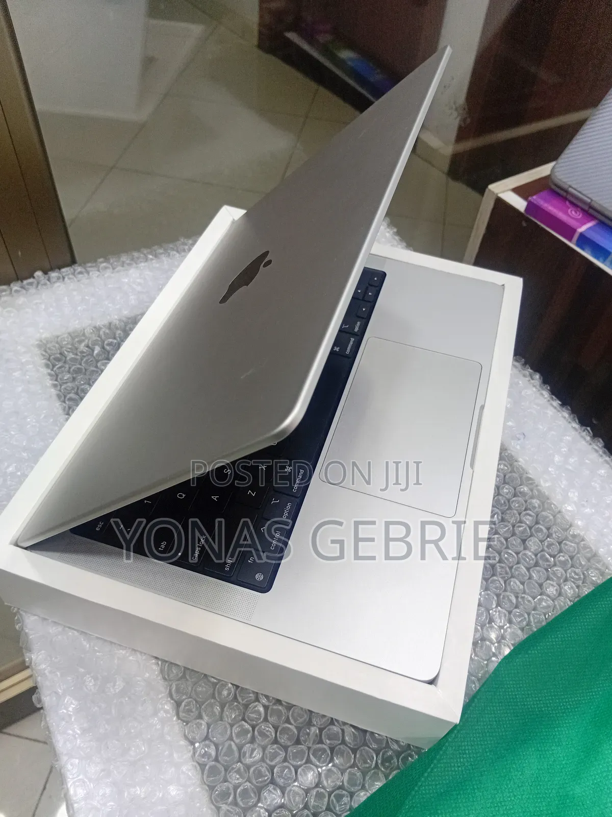 New Laptop Apple MacBook Pro M1 16GB Apple M1 SSD 512GB