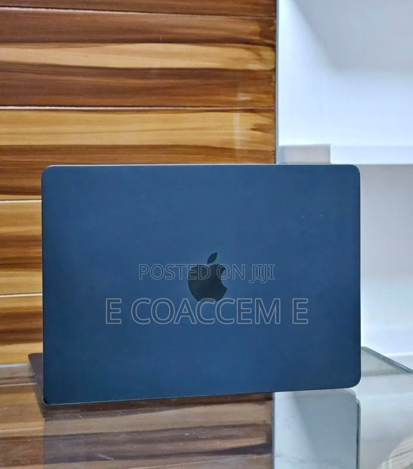 New Laptop Apple MacBook 16GB Apple M4 SSD 256GB