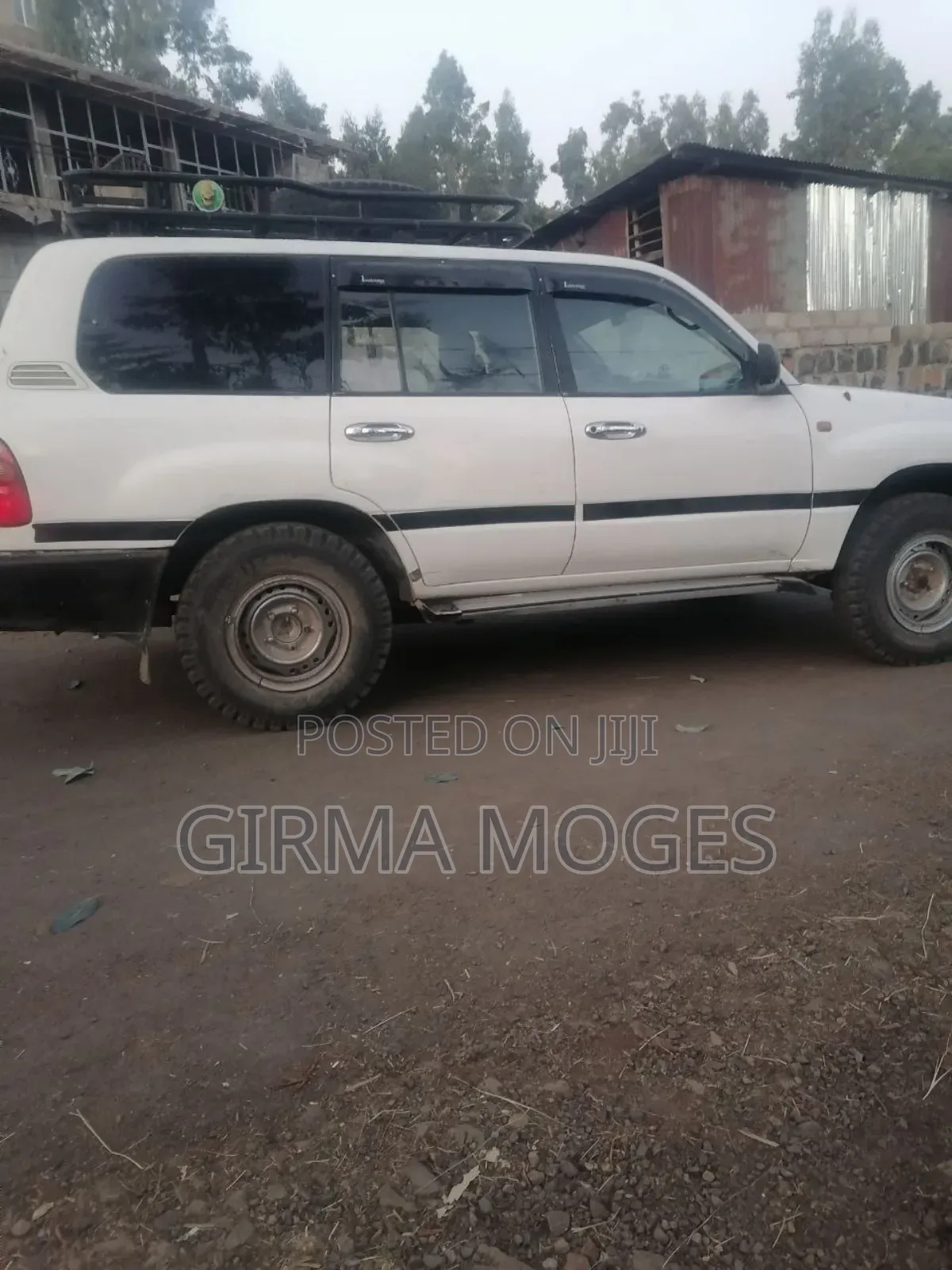 Toyota Land Cruiser HDJ 100 1999 White
