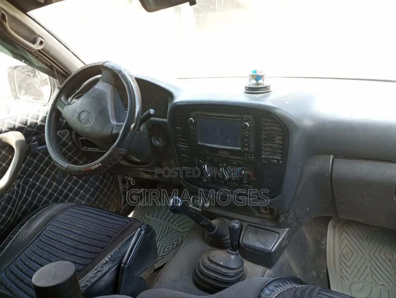 Toyota Land Cruiser HDJ 100 1999 White