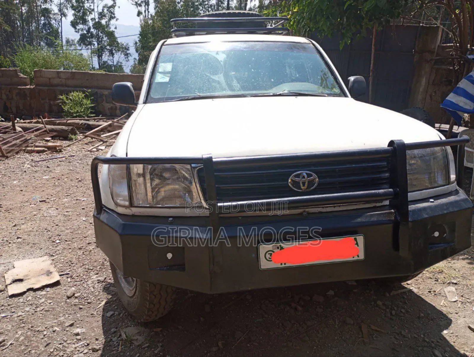 Toyota Land Cruiser HDJ 100 1999 White