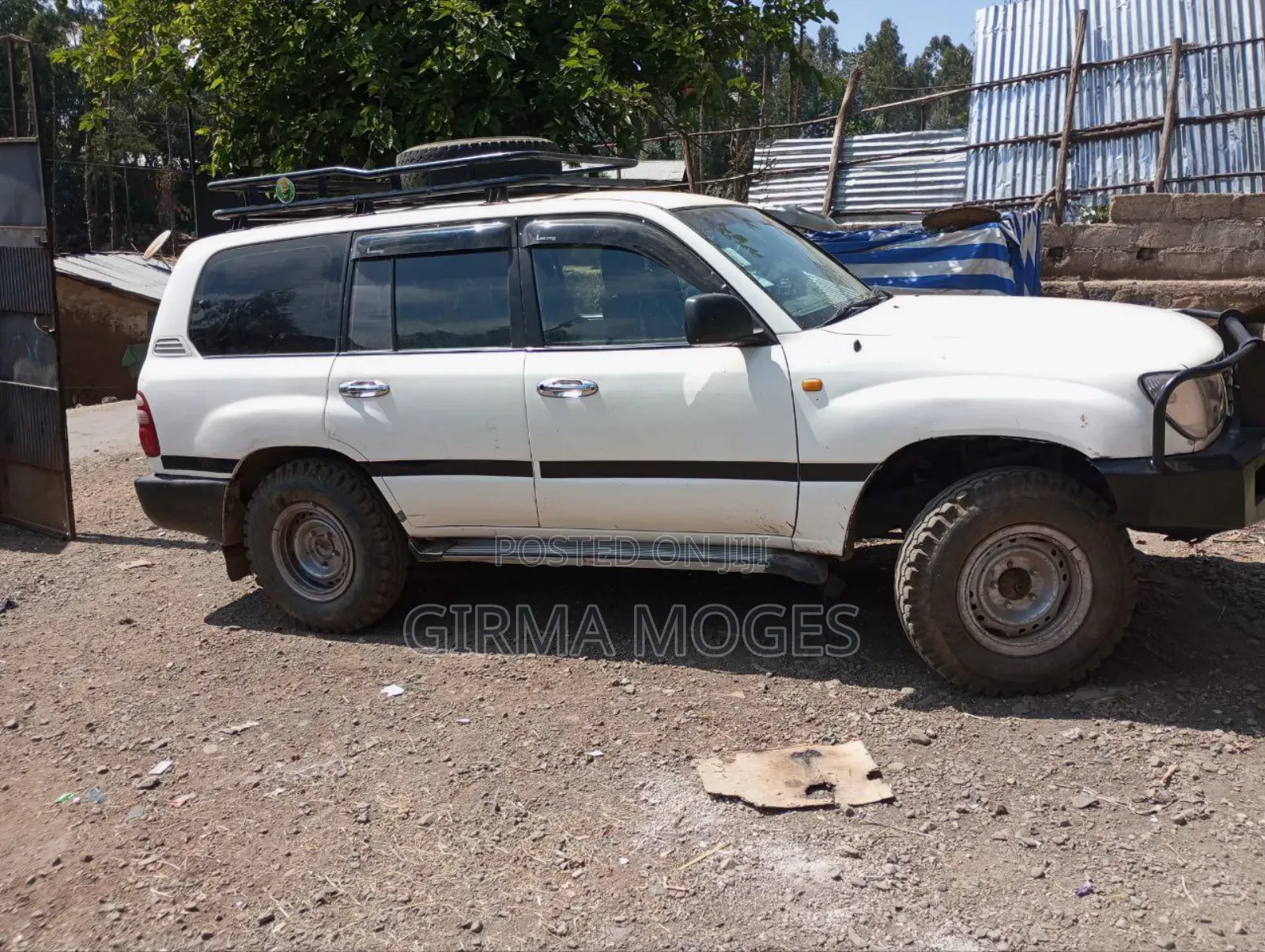 Toyota Land Cruiser HDJ 100 1999 White