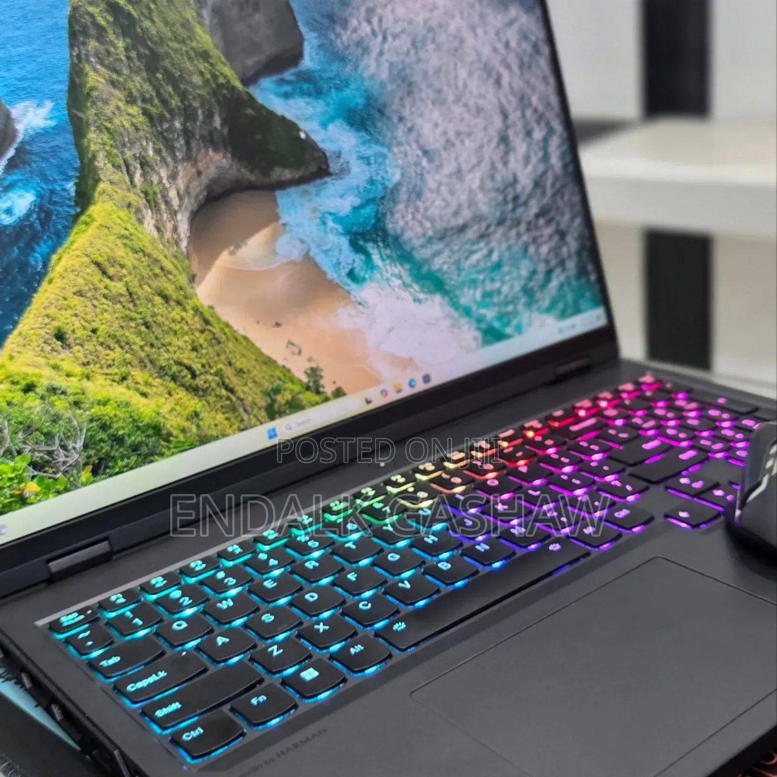 New Laptop Lenovo Legion Pro 7 48GB Intel Core i9 SSD 1T