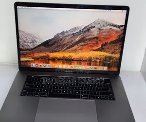New Laptop Apple MacBook Pro 2016 16GB Intel Core i7 SSD 512GB