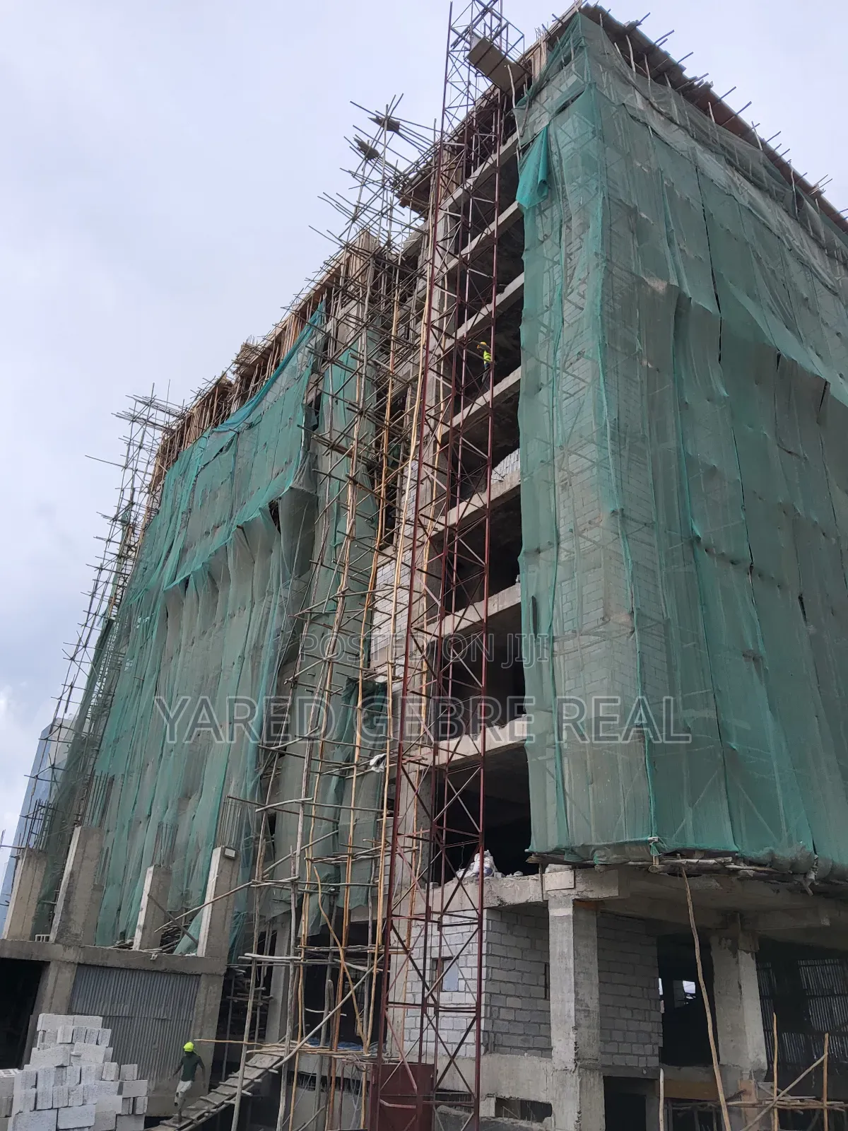 2bdrm Apartment In ሀይ ራይዝ ሪል እስቴት, Yeka For Sale