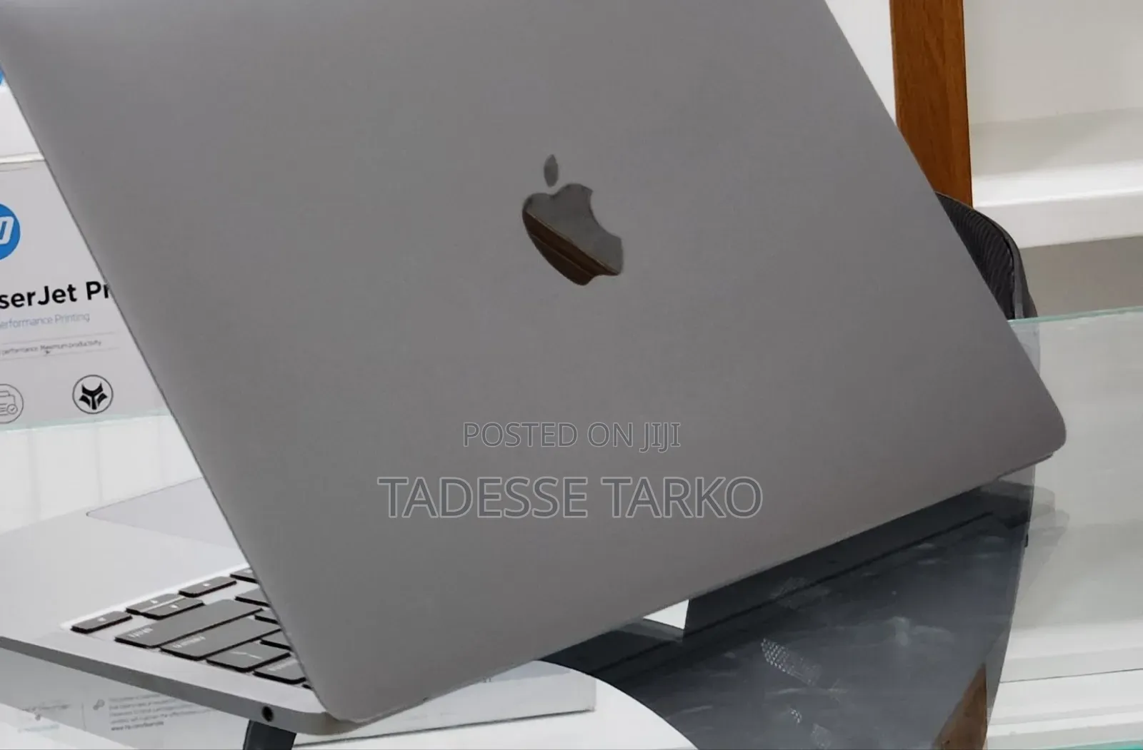 New Laptop Apple MacBook Air 2020 8GB Intel Core i3 SSD 256GB