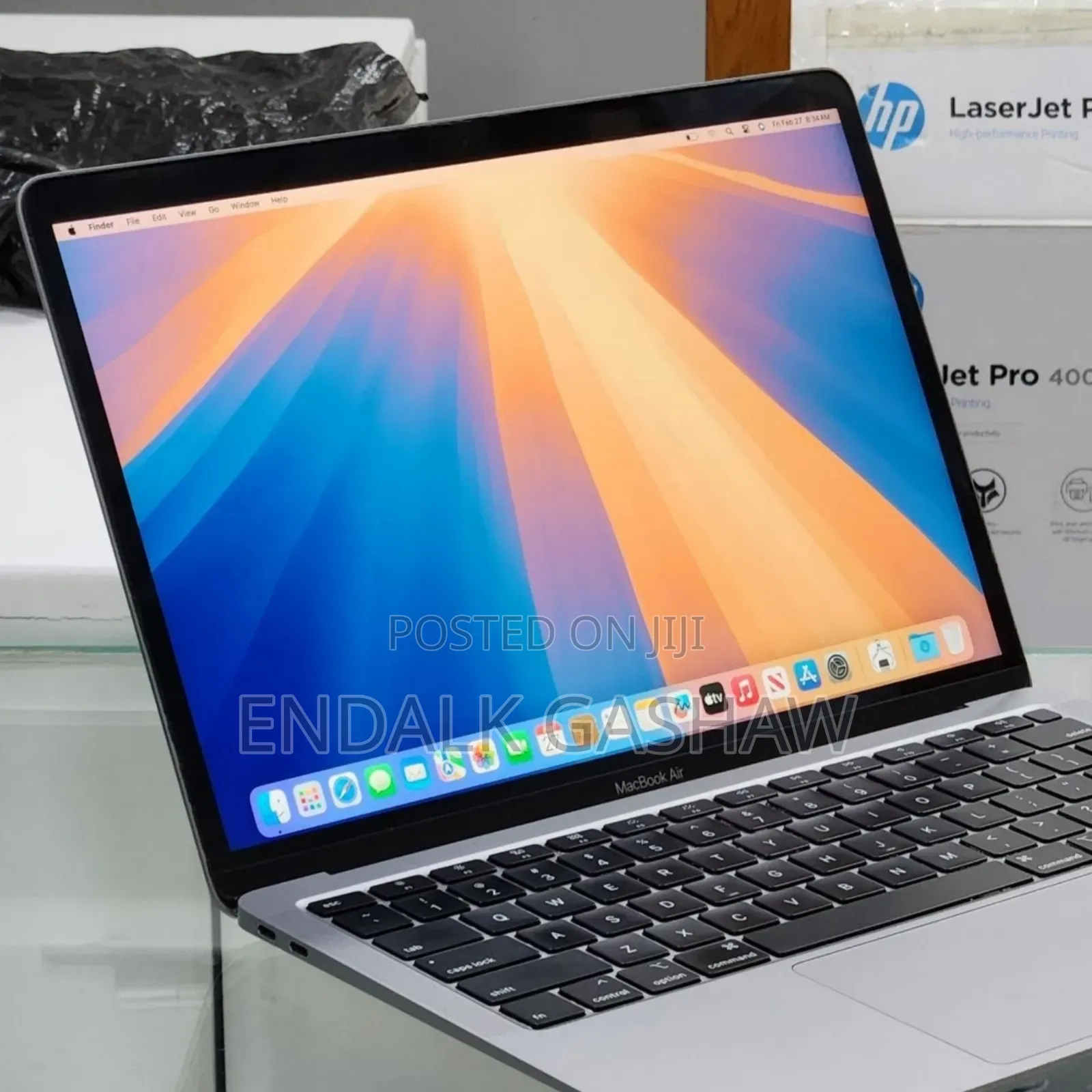 New Laptop Apple MacBook Air 2020 8GB Intel Core i3 SSD 256GB