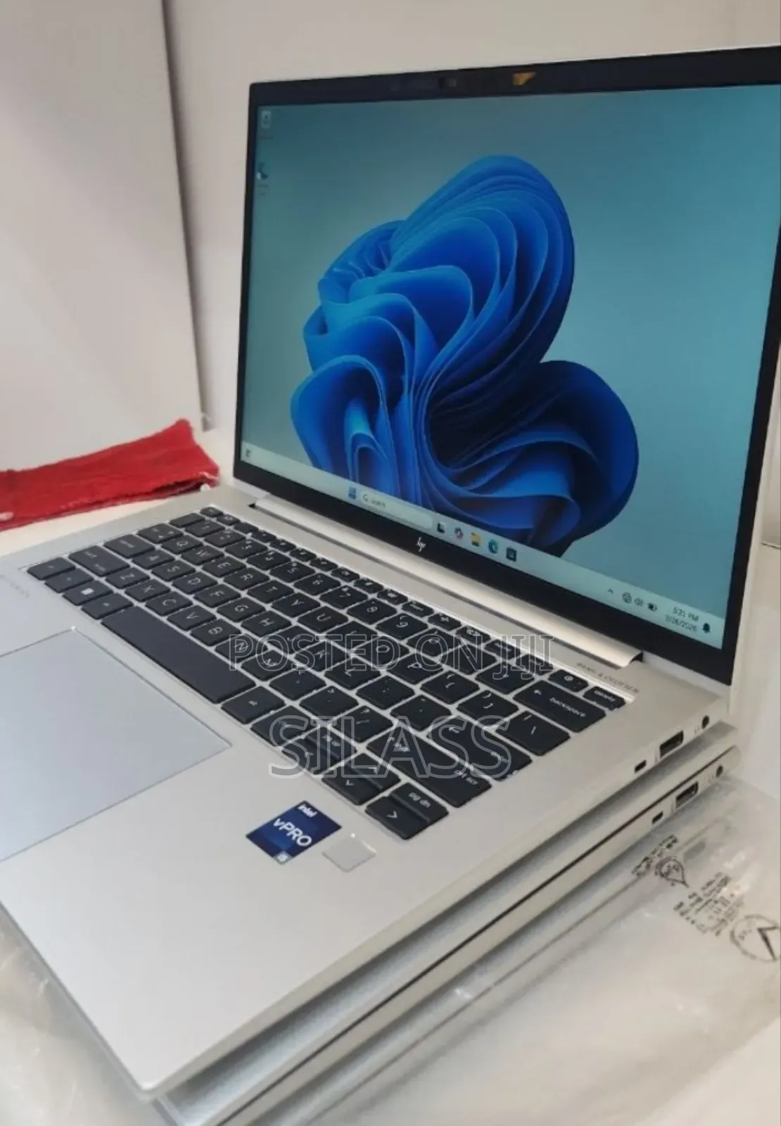 New Laptop HP EliteBook 840 G9 16GB Intel Core i5 SSD 512GB