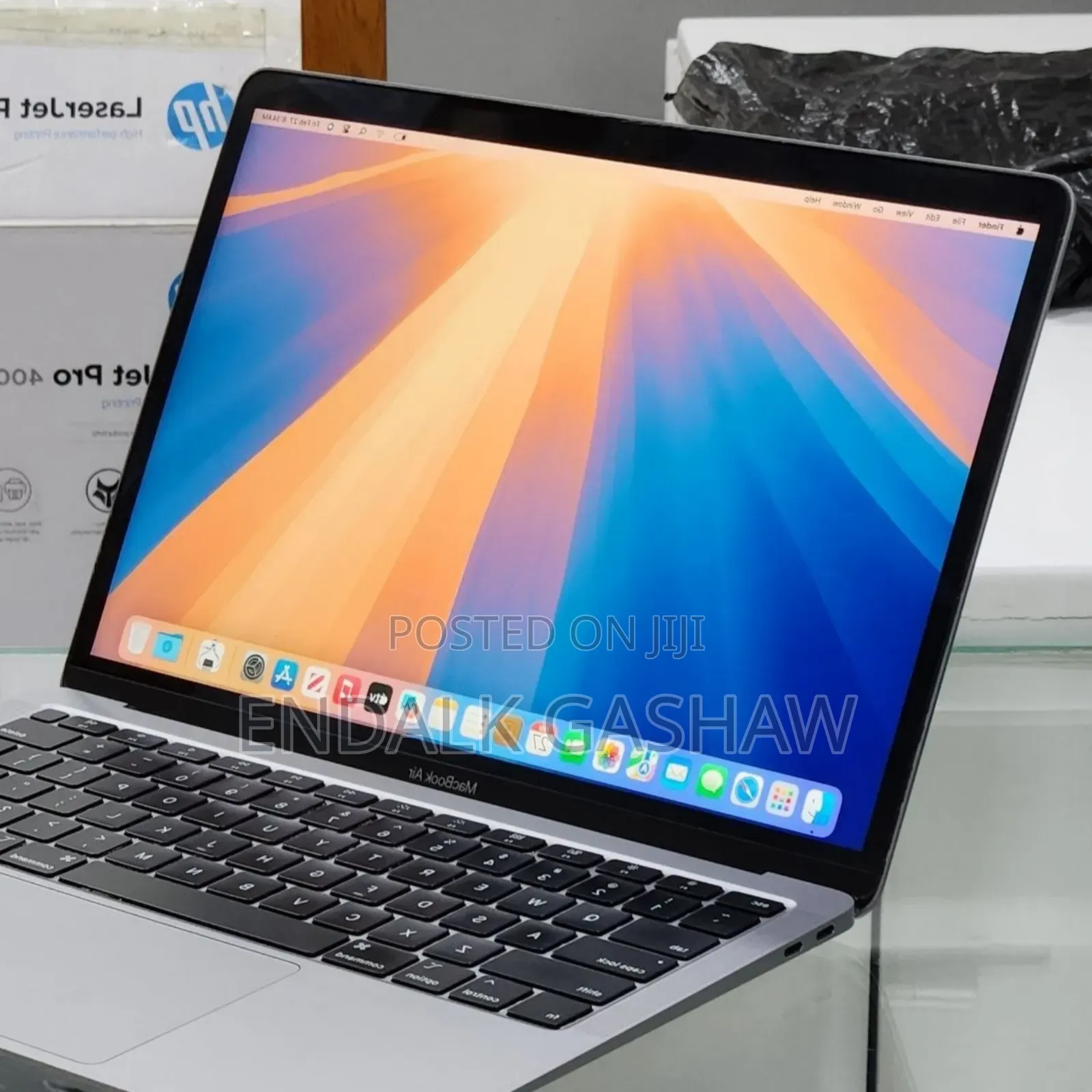 New Laptop Apple MacBook Air 2020 8GB Intel Core i3 SSD 256GB