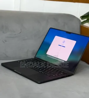New Laptop Apple Macbook Pro 2025 M5 14-inch 16GB Apple M5 SSD 512GB