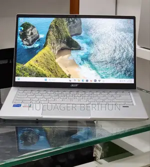 New Laptop Acer Predator Helios 300 8GB Intel Core i5 SSD 512GB
