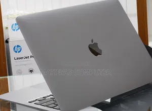 New Laptop Apple MacBook Air 2020 8GB Intel Core i3 SSD 256GB