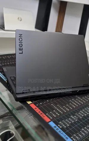New Laptop Lenovo Legion Pro 7 48GB Intel Core i9 SSD 1T