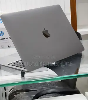 New Laptop Apple MacBook Air 2020 8GB Intel Core i3 SSD 256GB