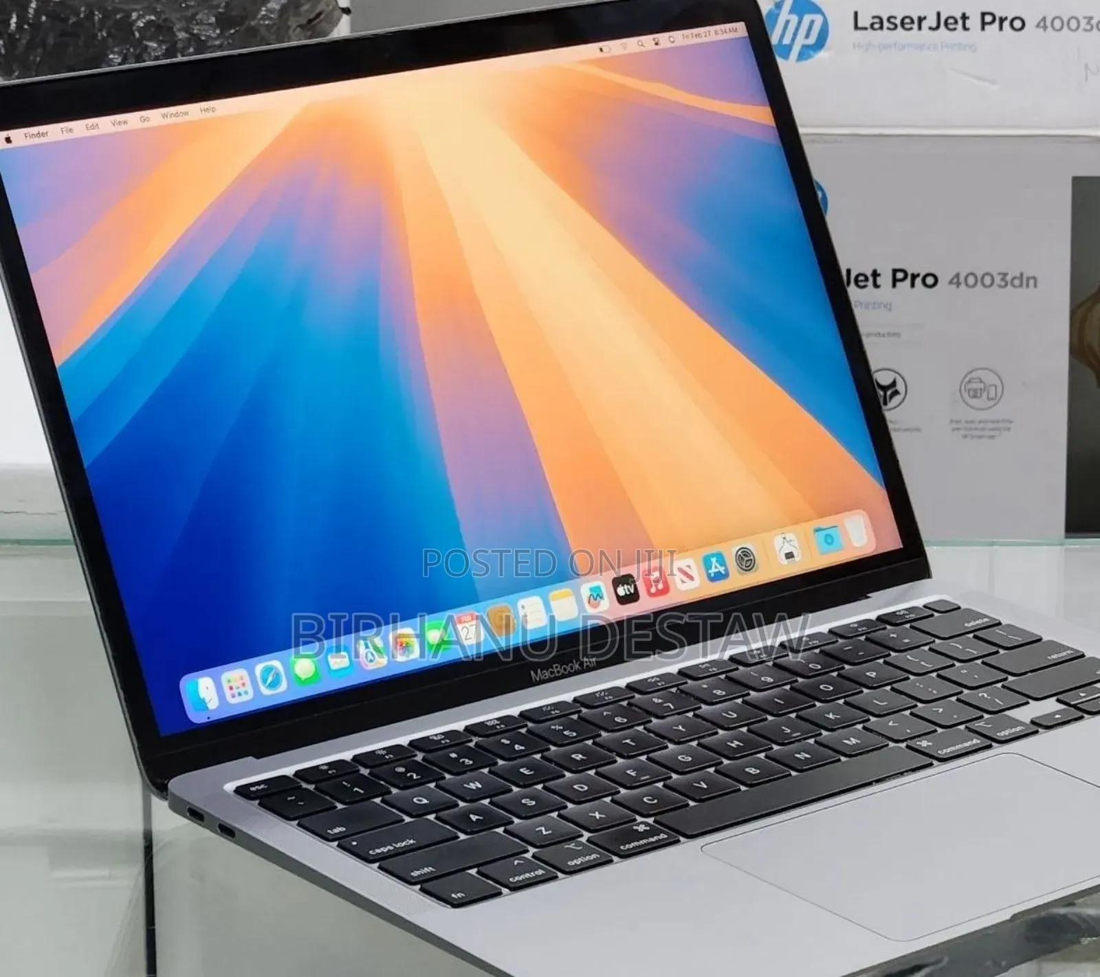New Laptop Apple MacBook Air 2020 8GB Intel Core i3 SSD 256GB