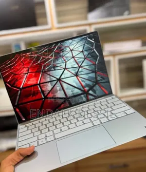 New Laptop Dell XPS 13 8GB Intel Core i5 SSD 256GB
