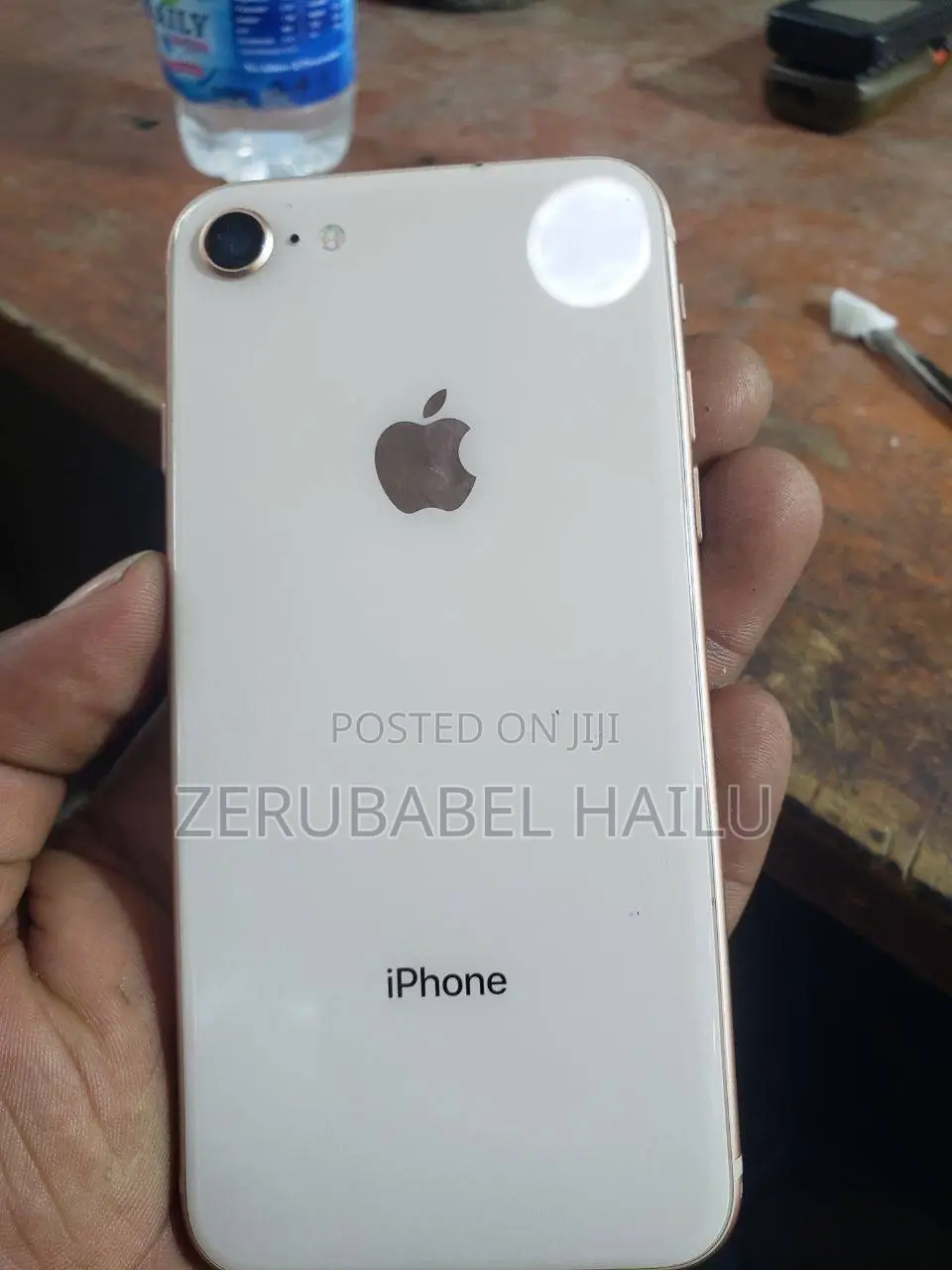 Apple iPhone 8 64 GB White
