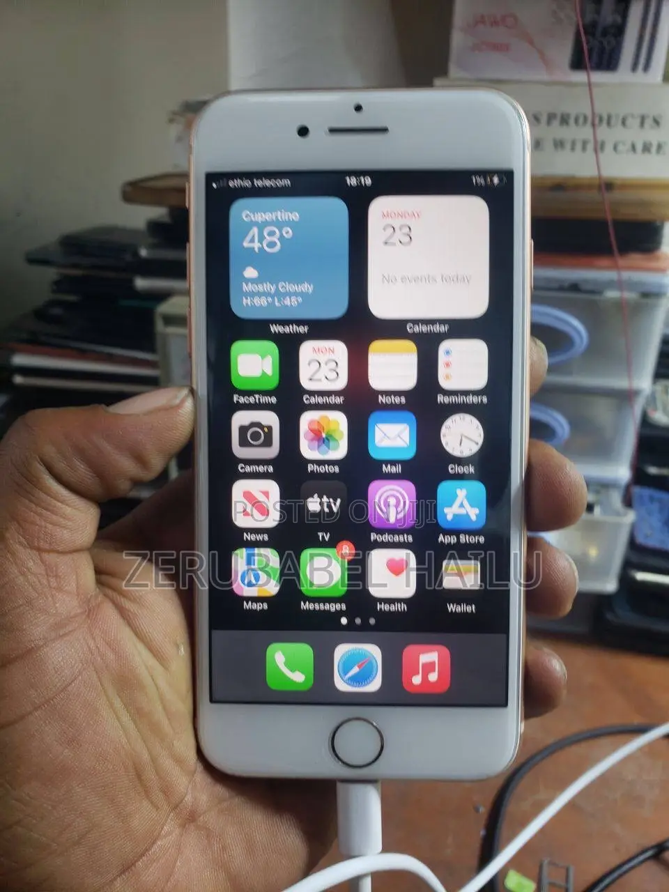 Apple iPhone 8 64 GB White