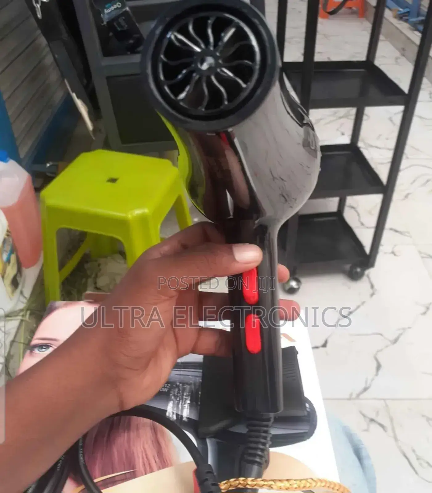 የፀጉር ማድረቂያ Hair Dryer (Model No. 812), Designed for Professional