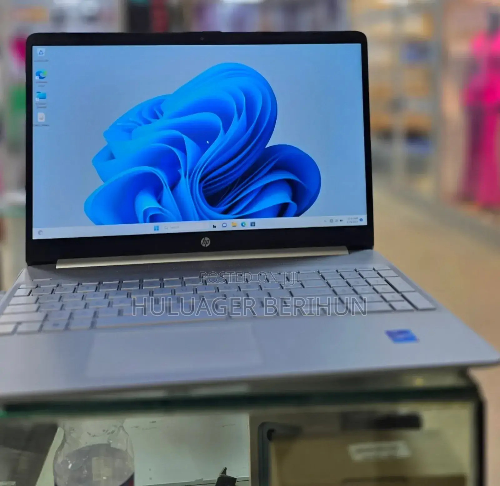 New Laptop HP Stream Notebook 8GB Intel Core i7 SSD 512GB
