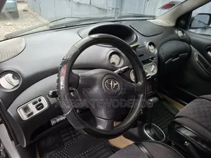 Toyota Vitz 1.3 AWD 5dr 2004 Silver