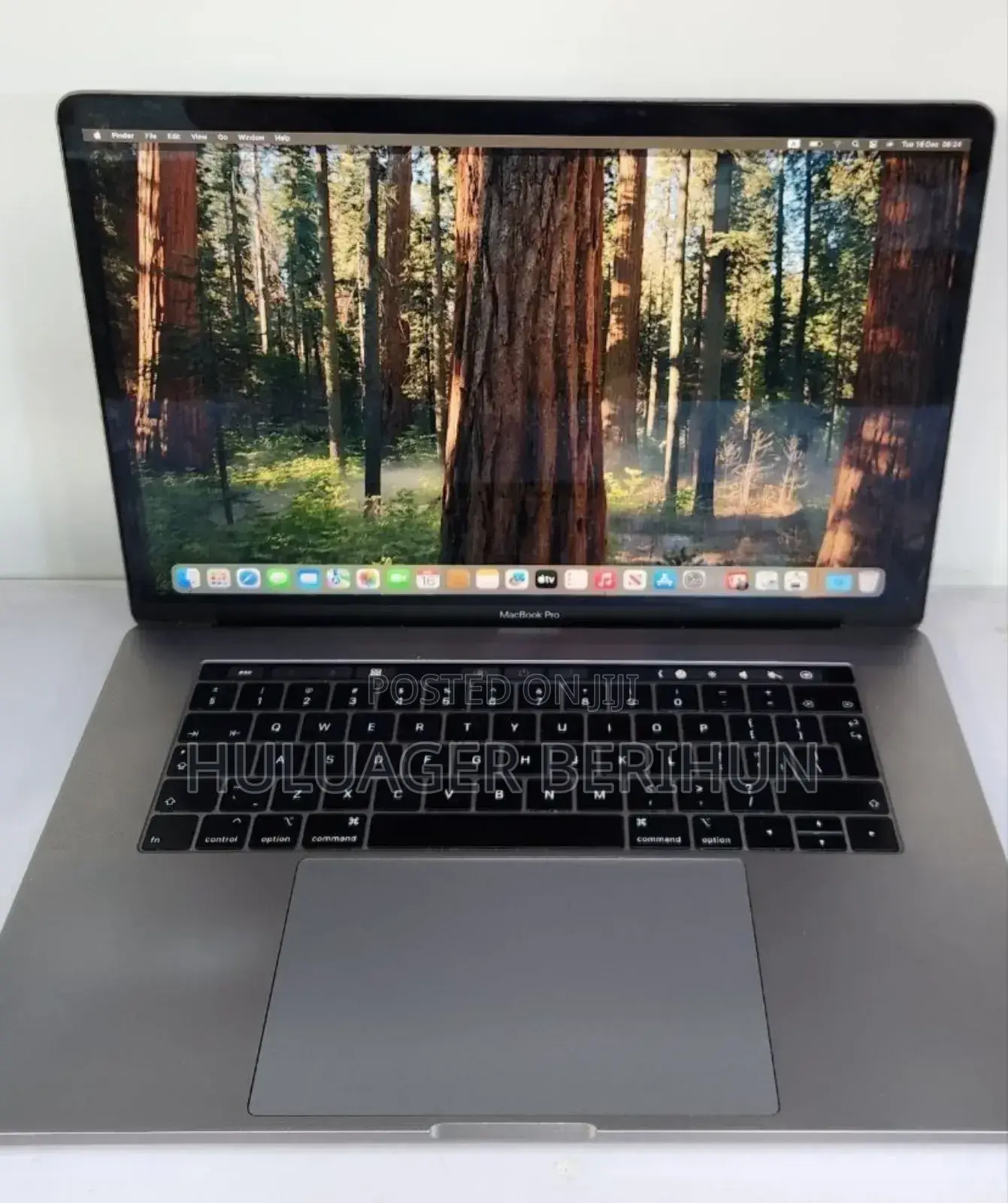 New Laptop Apple MacBook Pro 2018 32GB Intel Core i9 SSD 512GB