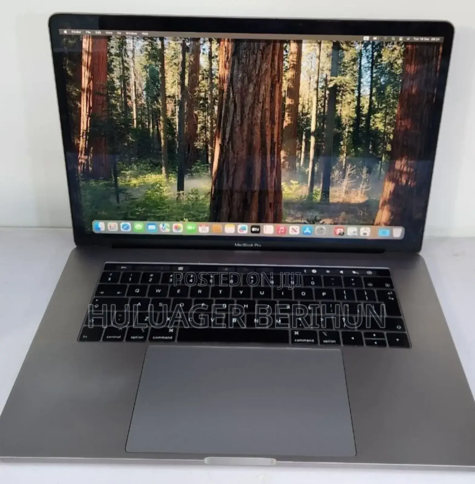 New Laptop Apple MacBook Pro 2018 32GB Intel Core i9 SSD 512GB