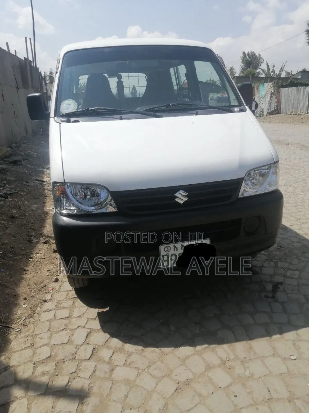 Suzuki Eeco 2024 White