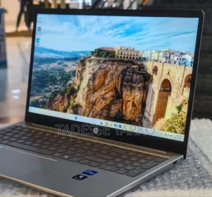 New Laptop HP Stream Notebook 16GB Intel Core i7 SSD 1T