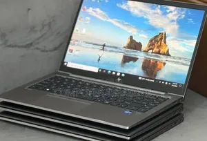 New Laptop HP ZBook Firefly 14 G7 16GB Intel Core i7 SSD 512GB