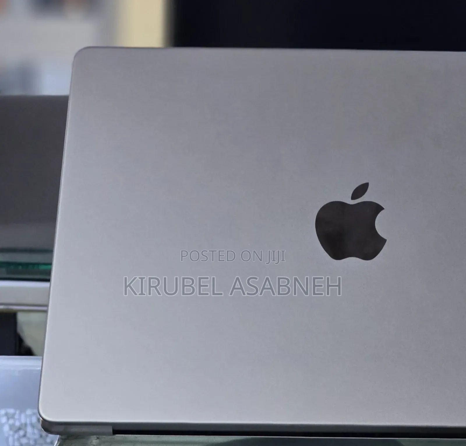 New Laptop Apple MacBook Pro M1 16GB Apple M1 Pro SSD 1T