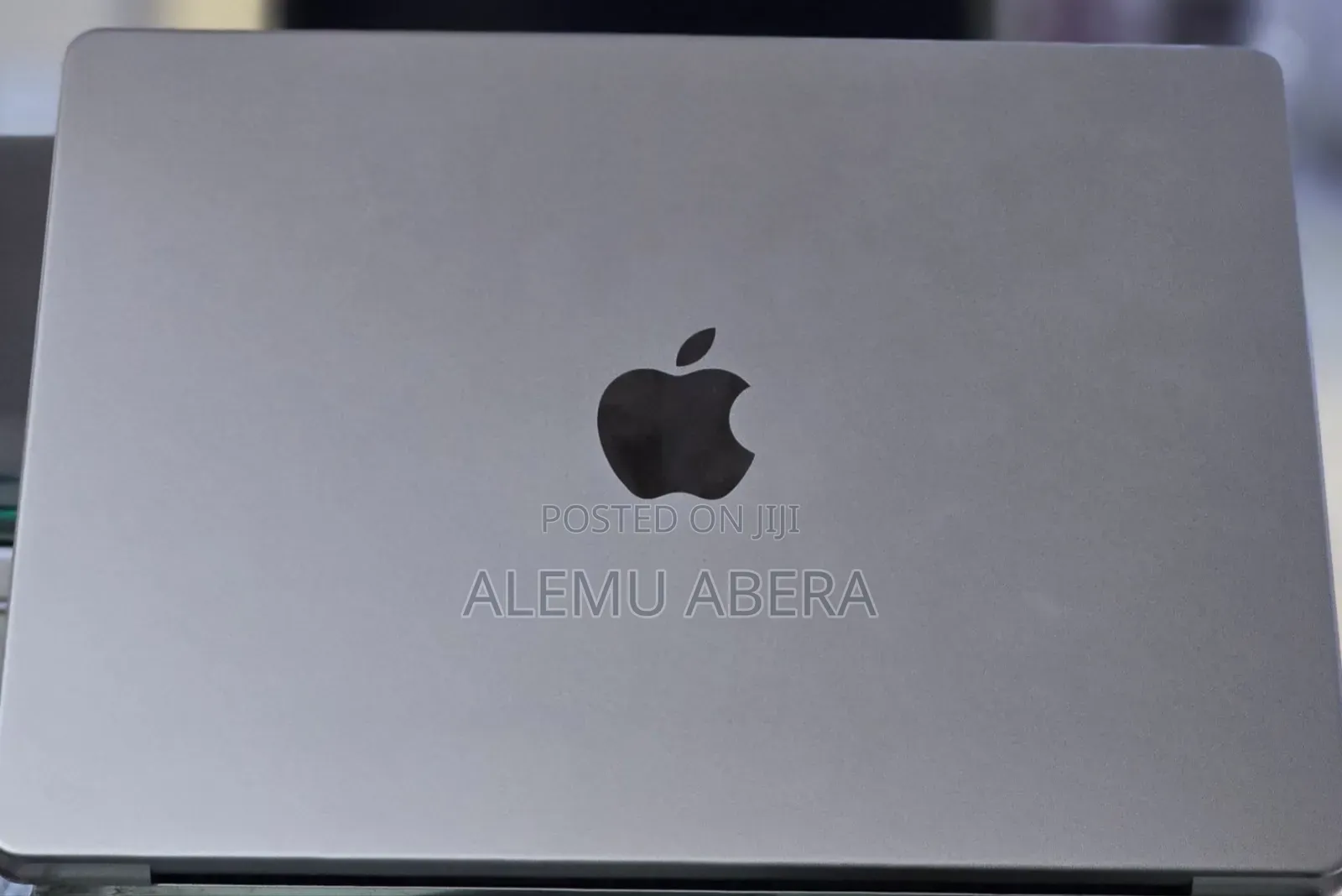 New Laptop Apple MacBook Pro M1 16GB Apple M1 Pro SSD 1T
