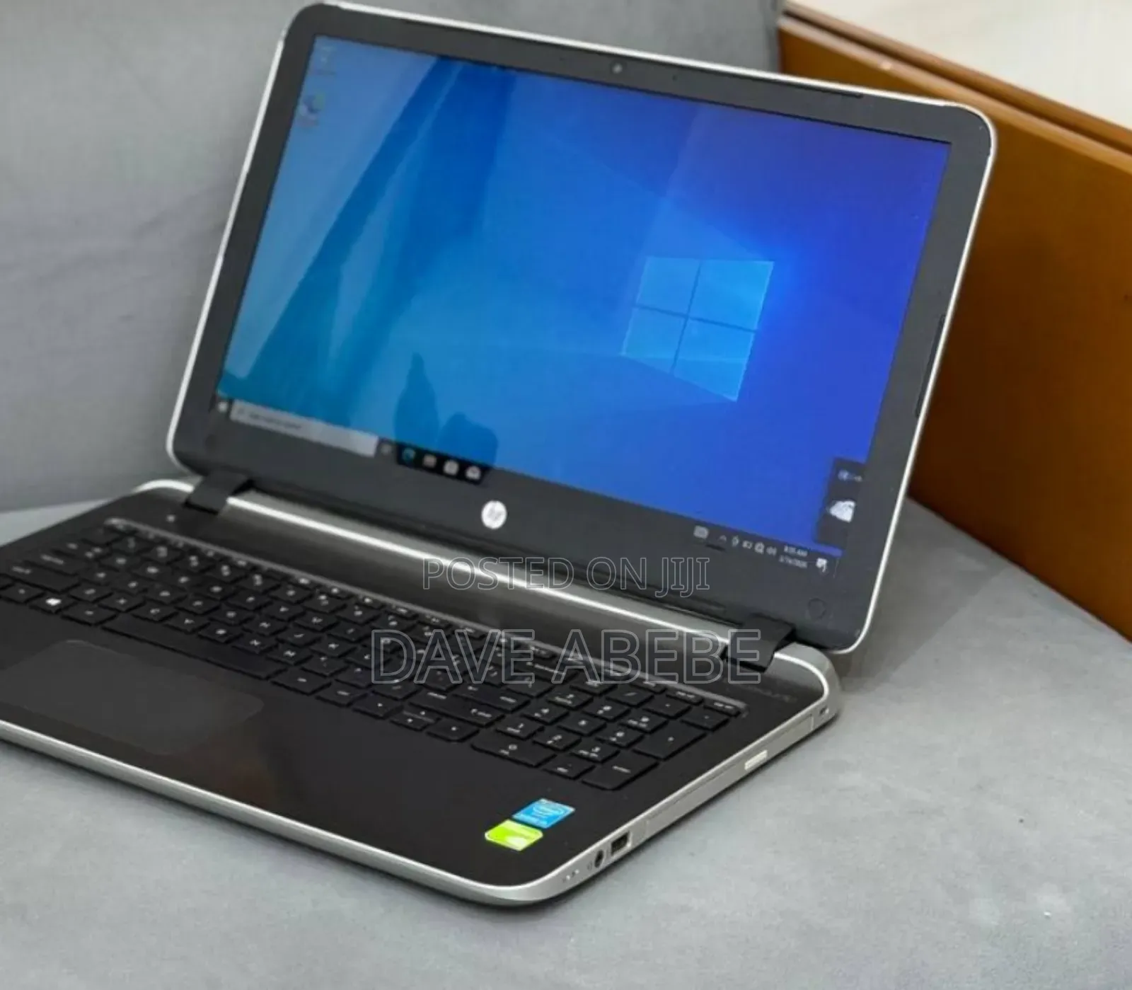 New Laptop HP Pavilion 15 8GB Intel Core i5 HDD 1T