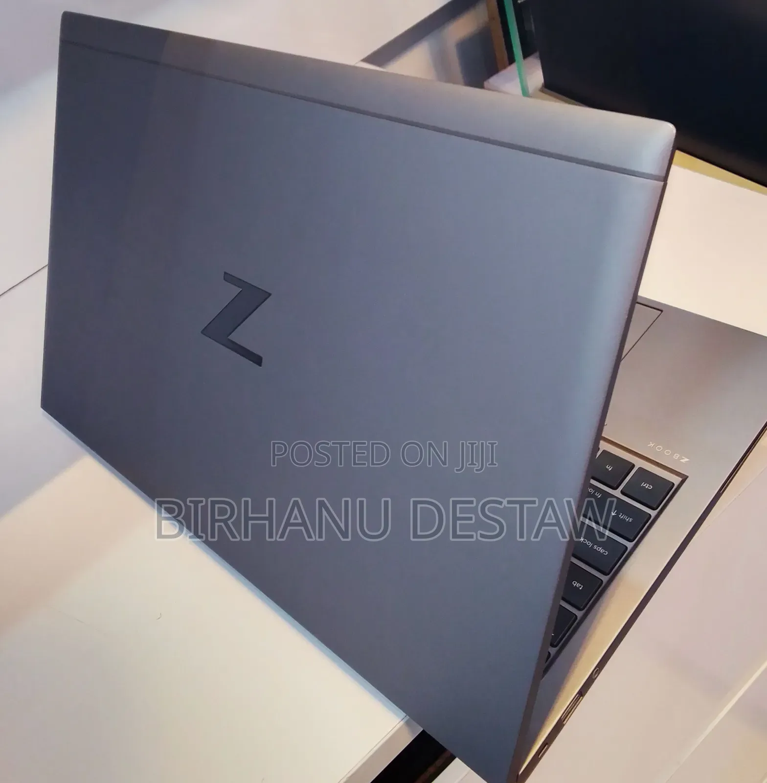 New Laptop HP ZBook Studio G8 16GB Intel Core i7 SSD 512GB
