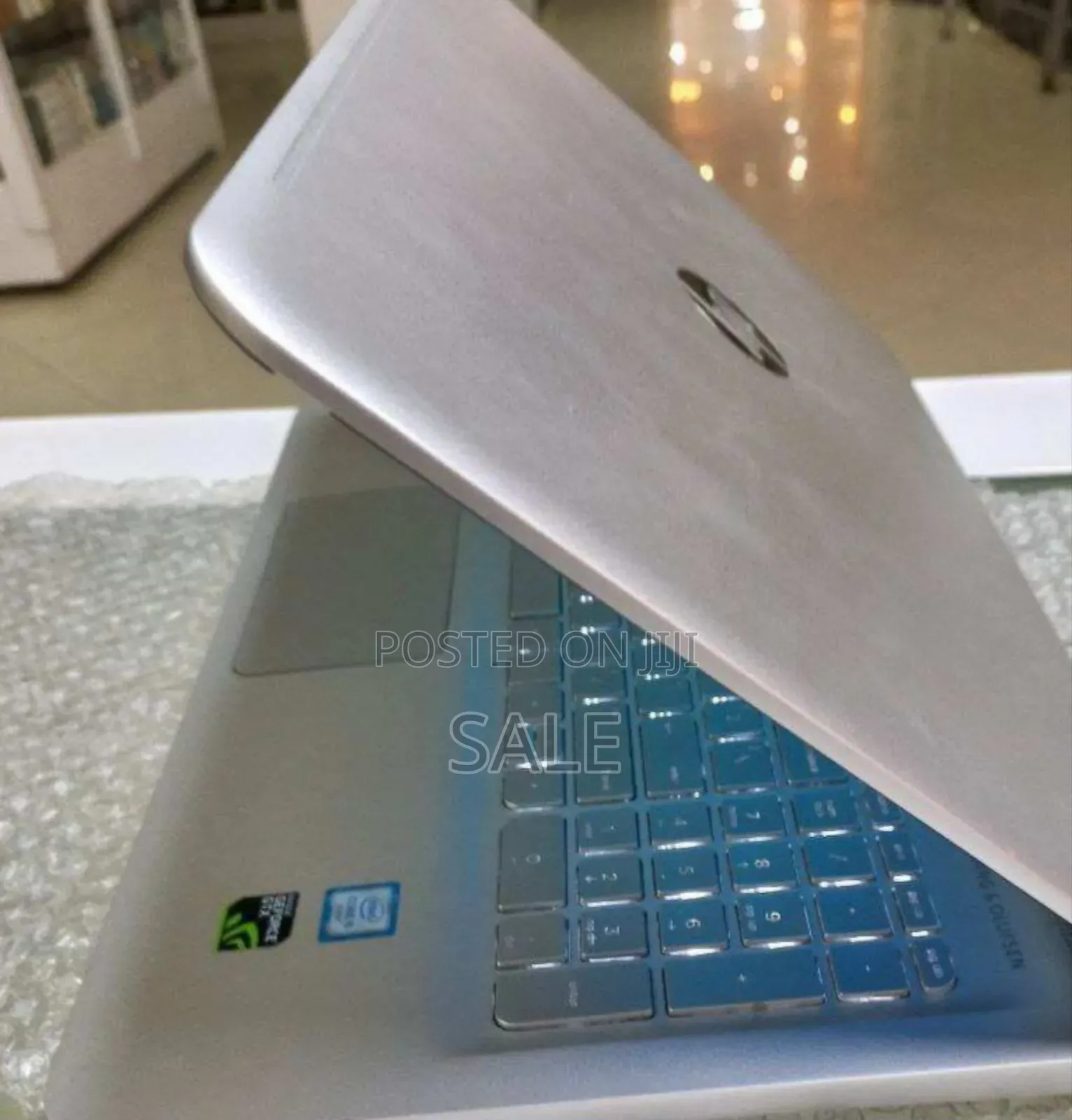 New Laptop HP Envy M6 8GB Intel Core i5 SSD 256GB