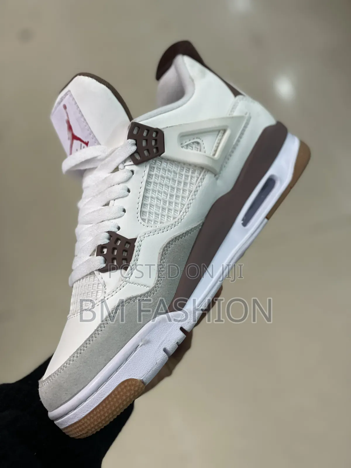 Air Jordan 4 Whit Chocolate Brown Sneakers
