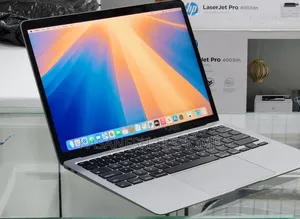 New Laptop Apple MacBook 2020 8GB Intel Core M3 SSD 512GB