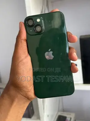 Apple iPhone 13 128 GB Green