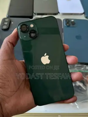 Apple iPhone 13 128 GB Green