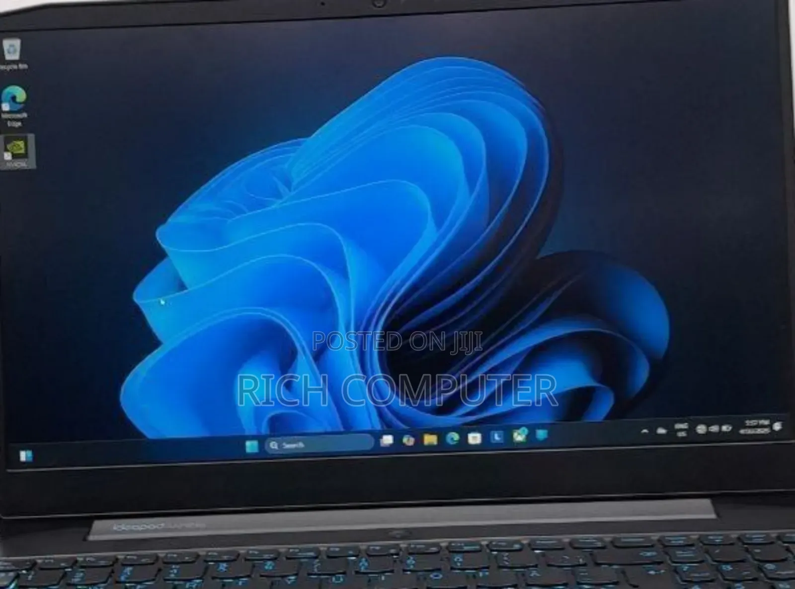 New Laptop Lenovo Ideapad 3 16GB Intel Core i5 SSD 256GB