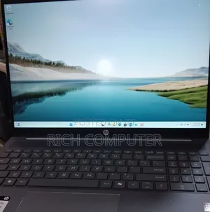 New Laptop HP Pavilion 15 8GB AMD Ryzen 5 SSD 512GB