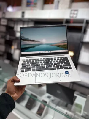New Laptop HP 630 16GB Intel Core i7 SSD 512GB
