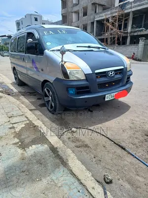 Hyundai Starex 2005 Silver