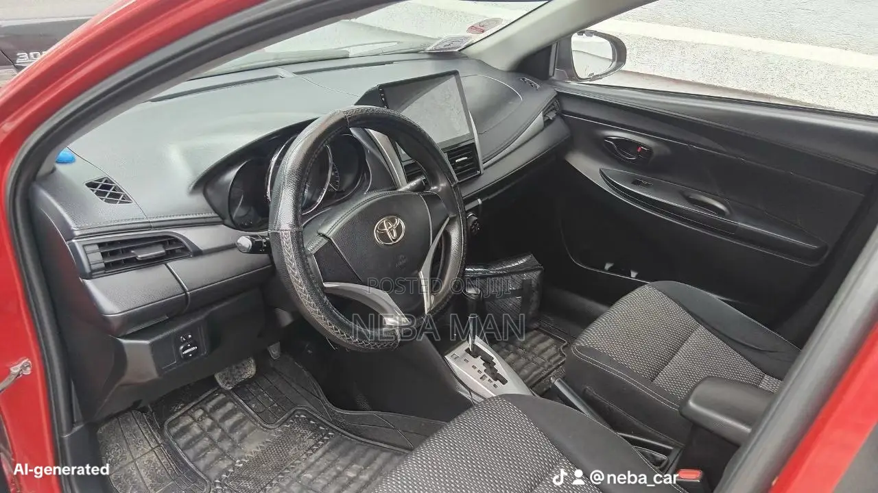 Toyota Yaris 2014 Red