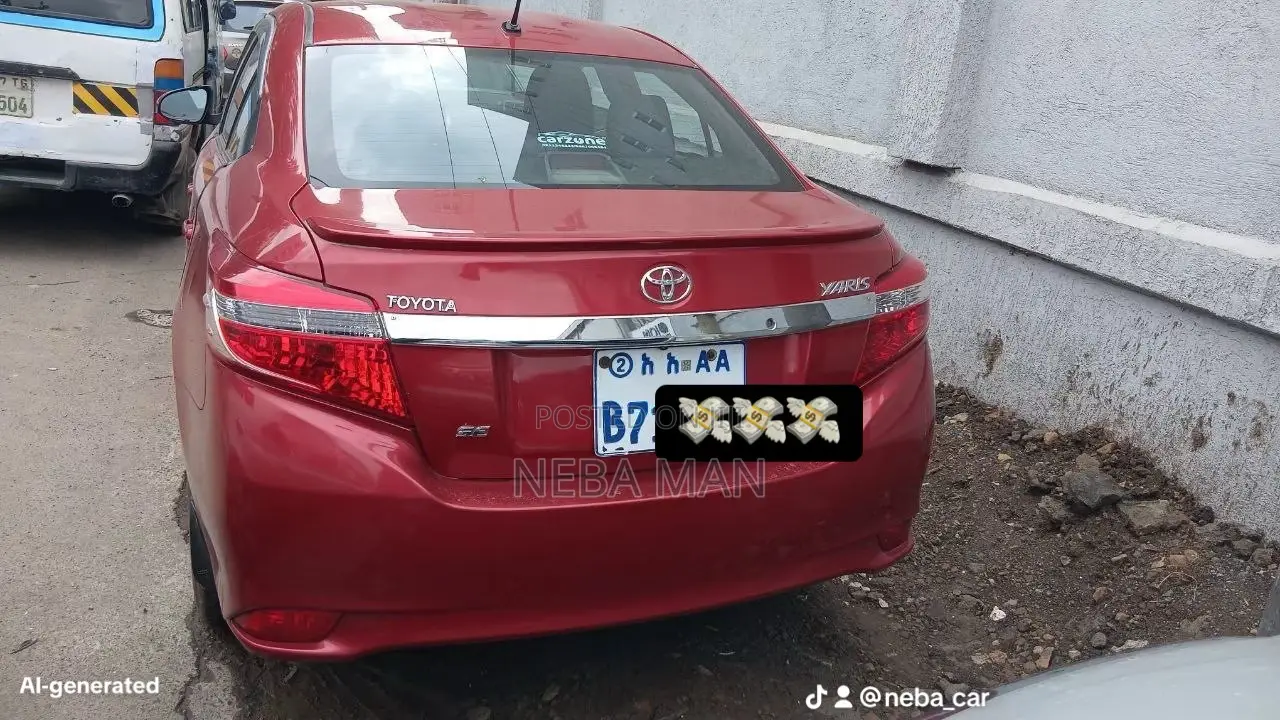 Toyota Yaris 2014 Red